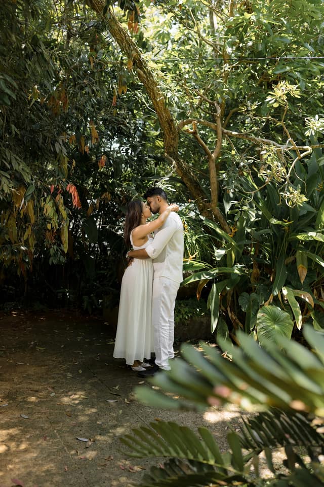 Thimasha and Jayan, photo 1